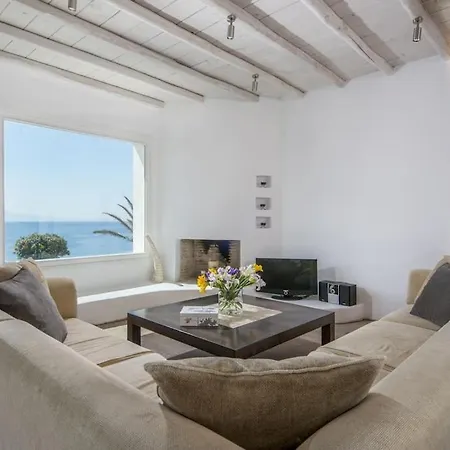 Ostraco, Beachfront House 50m From The Beach Villa *